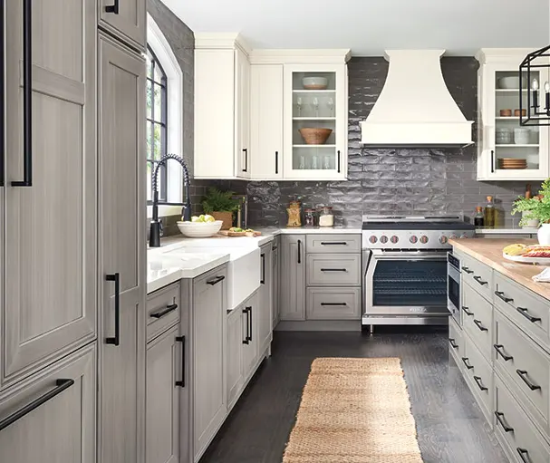 What a Licensed Kitchen Remodel in Broward County Actually Covers